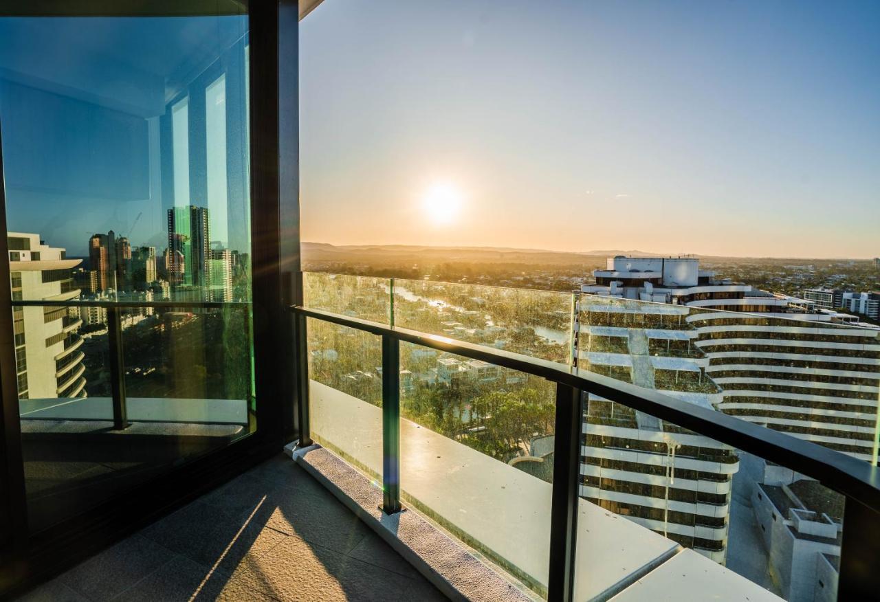 2 Bedroom Luxurious Family Apartment Next To Pacific Fair - Broadbeach Gold Coast Gc22 Exteriér fotografie